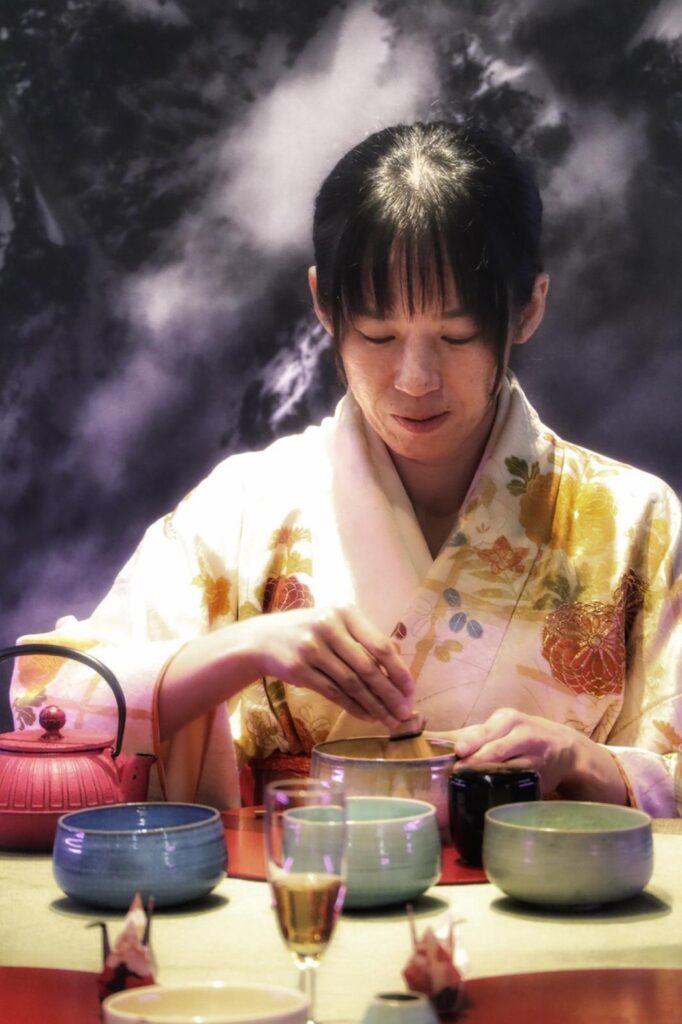 Japan Holland Link Japanese callygraphy master, tea master, Botany paintning, Orgami etc.