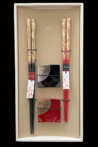 Traditional Japanese Craft Chopsticks made with Genuine Gold Leaf Made of natural wood Urushi lacquerware