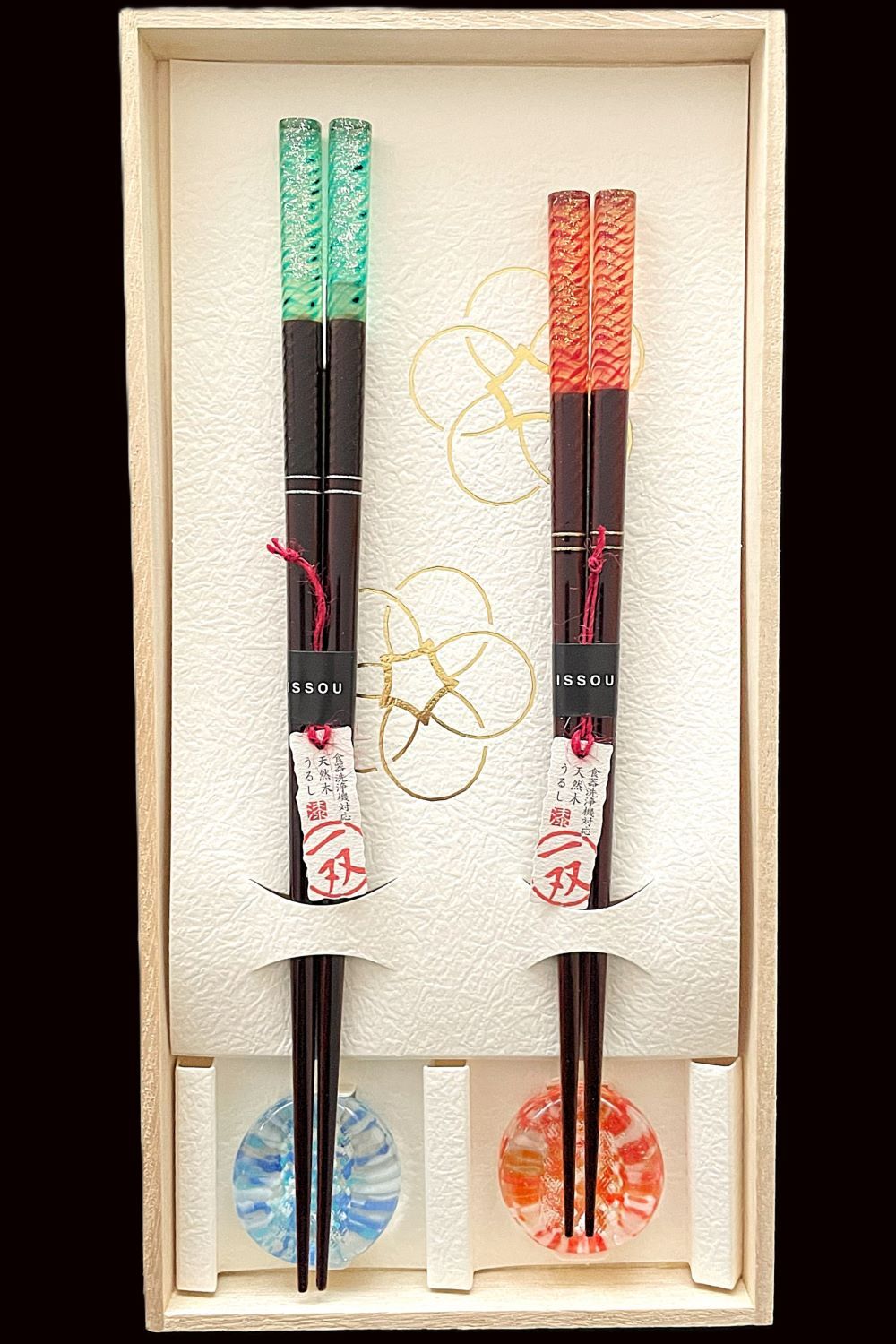 Traditional Japanese Craft Chopsticks Made of natural wood Urushi lacquerware